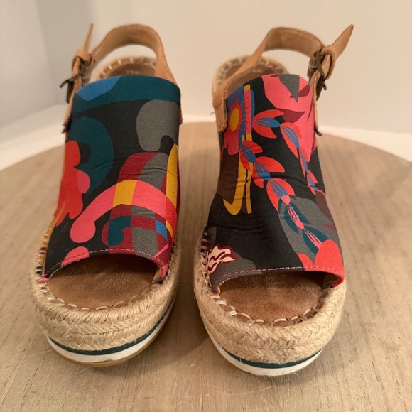TOMS Women’s 6.5 Multicolor Canvas Espadrille Wedge Sandals Peep Toe Ankle Strap - Picture 2 of 7